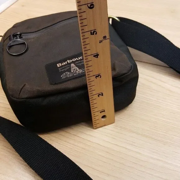 BARBOUR Mens Field Wax Crossbody Bag Olive Black